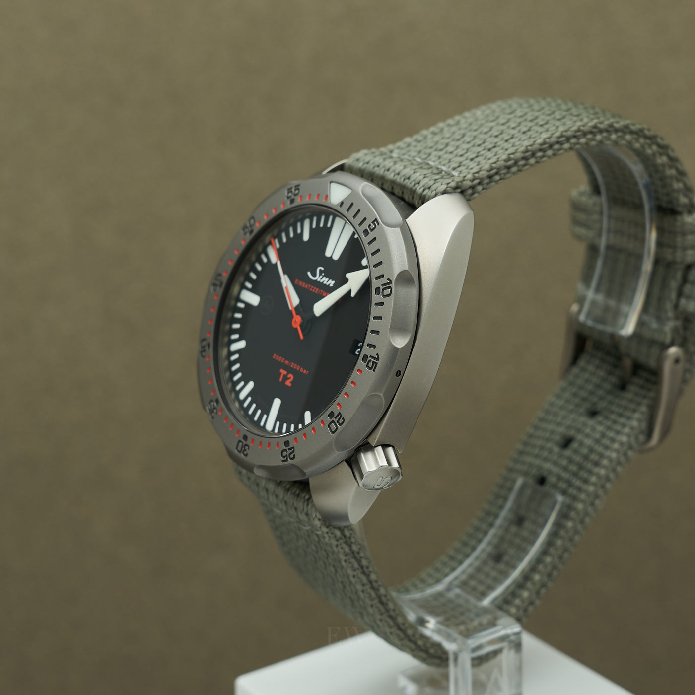Pre-owned Sinn T2 ref. 1015.0337 case side